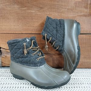 Grey Quilted Sperry Boots Size 8
